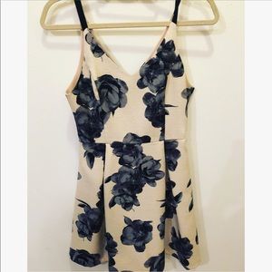Floral fit & flare dress with zipper